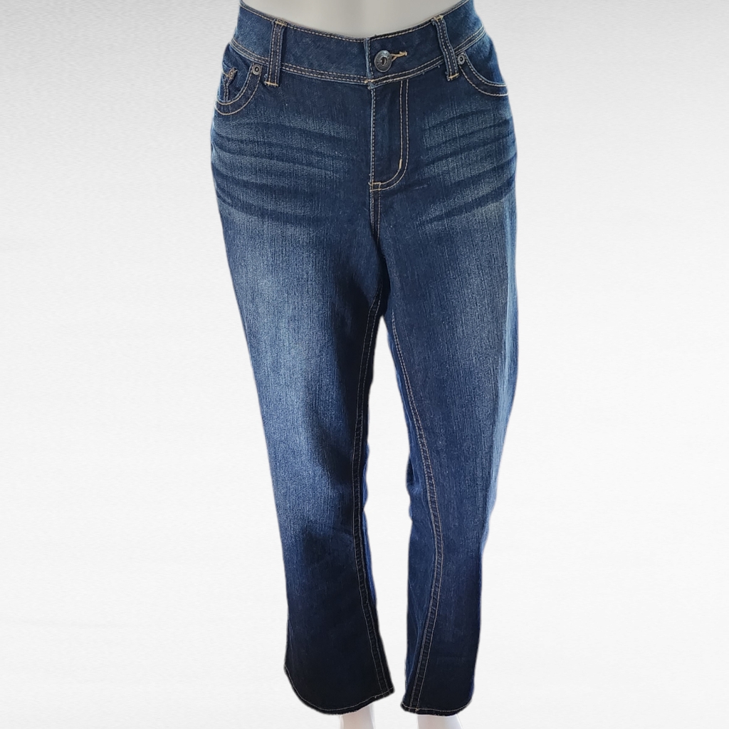 Maurices Dark Wash Relaxed Fit Bootcut Denim Jeans Size 56 Short